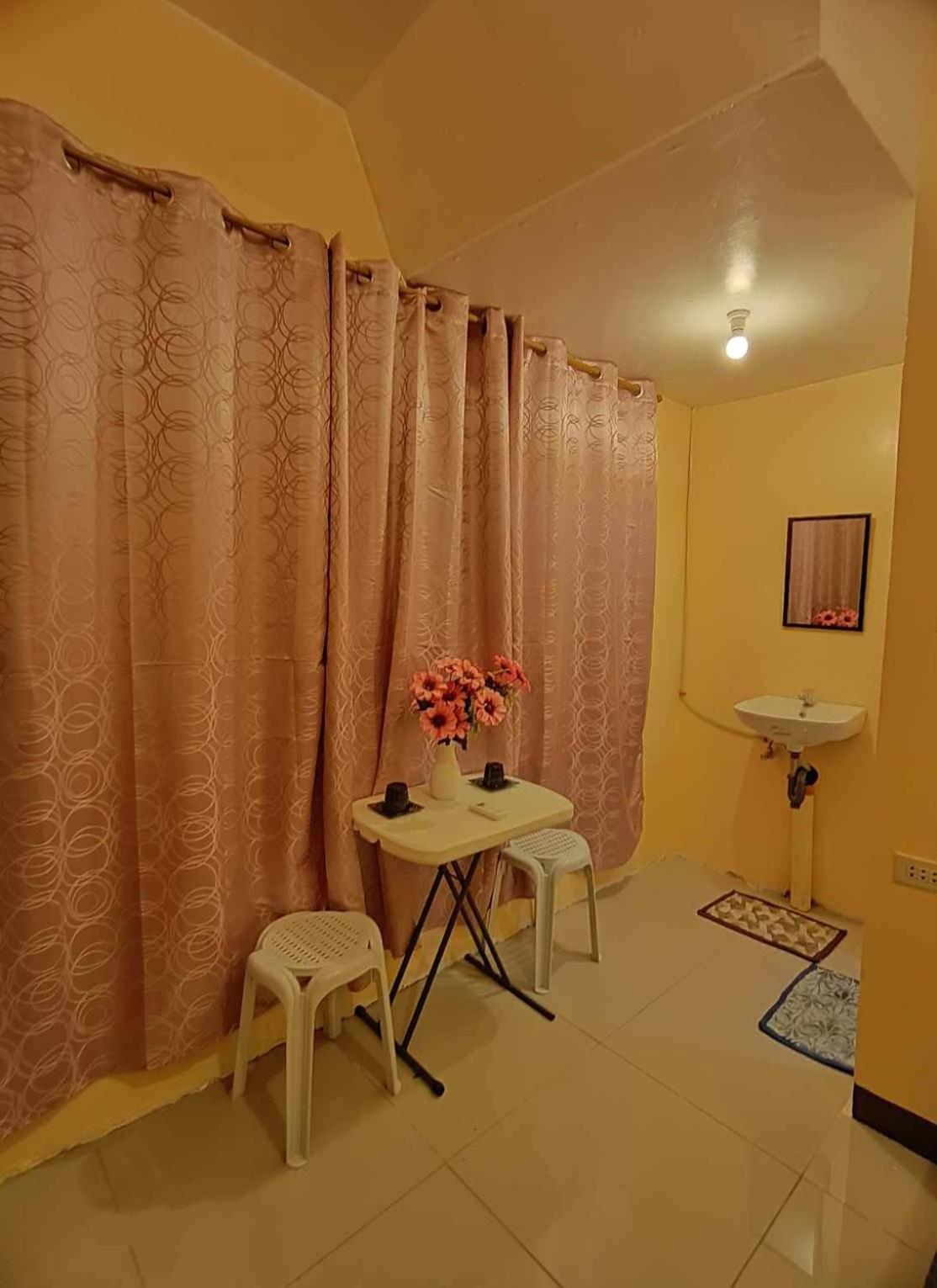 Cheri Backpackers Hostel Моалбоал Экстерьер фото