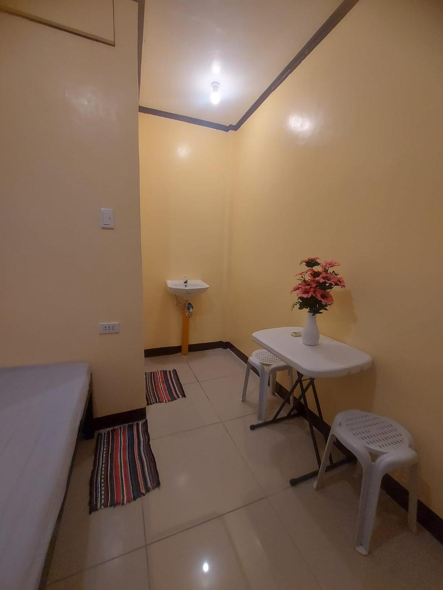 Cheri Backpackers Hostel Моалбоал Экстерьер фото